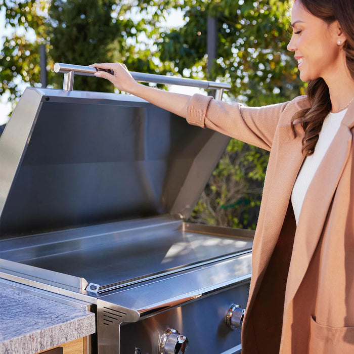Blaze BLZ‑GRIDDLE40‑NG 40" Built‑In LTE PRO Natural Gas Griddle with Lights, 45,000 BTU, 304 Stainless Steel Outdoor Griddle